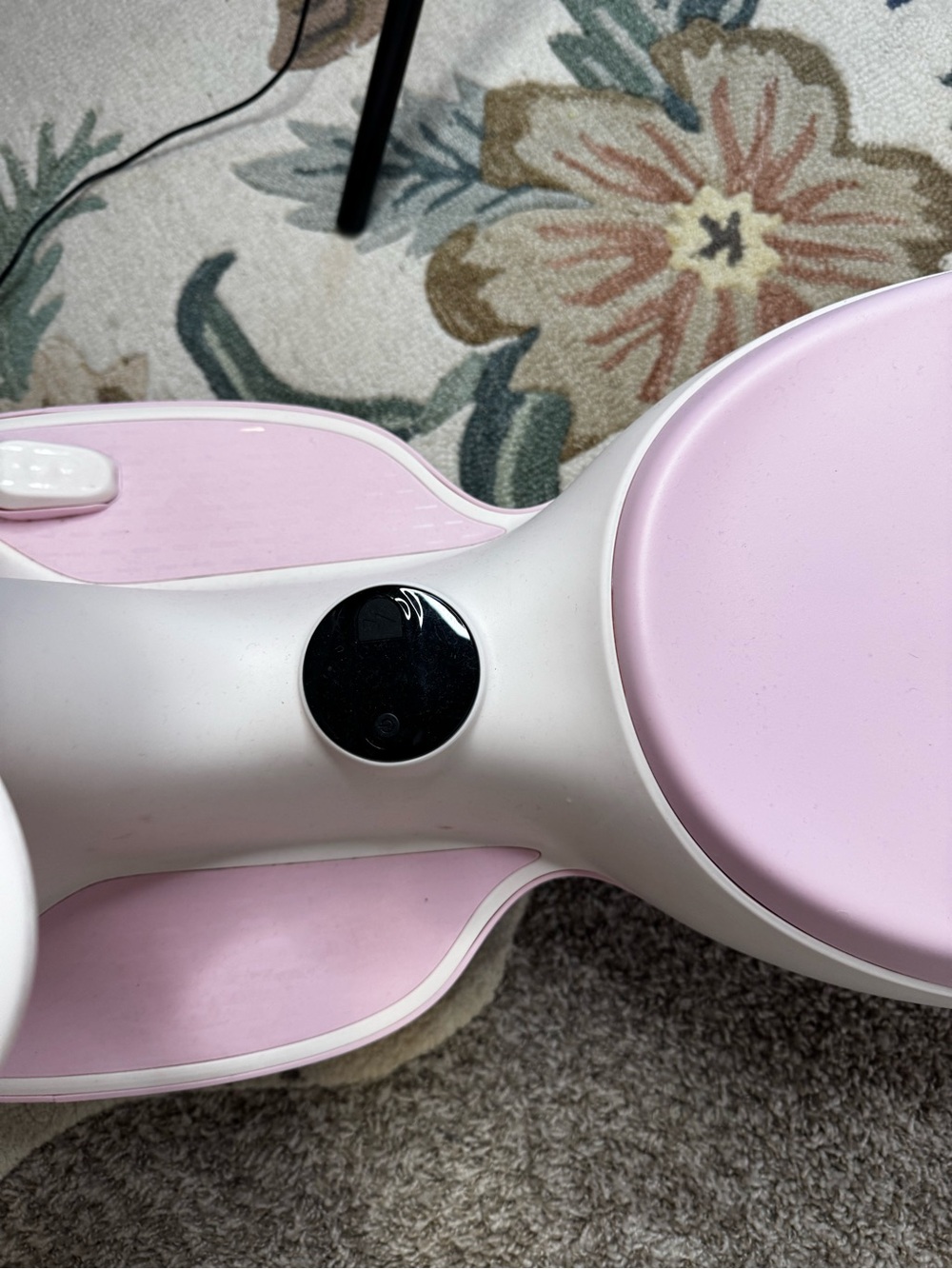 FanttikRide Pink Kids Electric Wiggle Ride-On Car - Picture 6 of 7